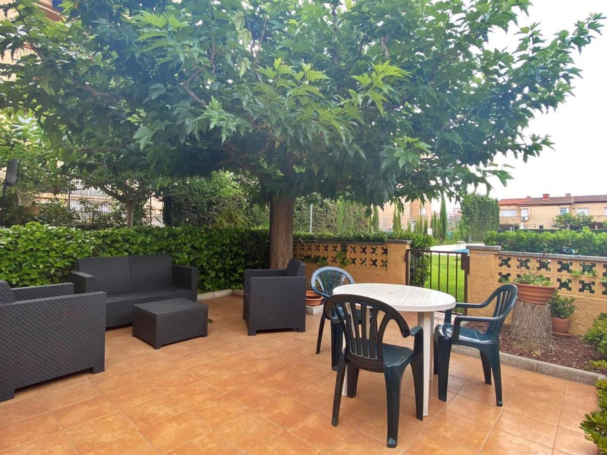 Vila Rnet - Port Estrella 8 Roses Exteriér fotografie