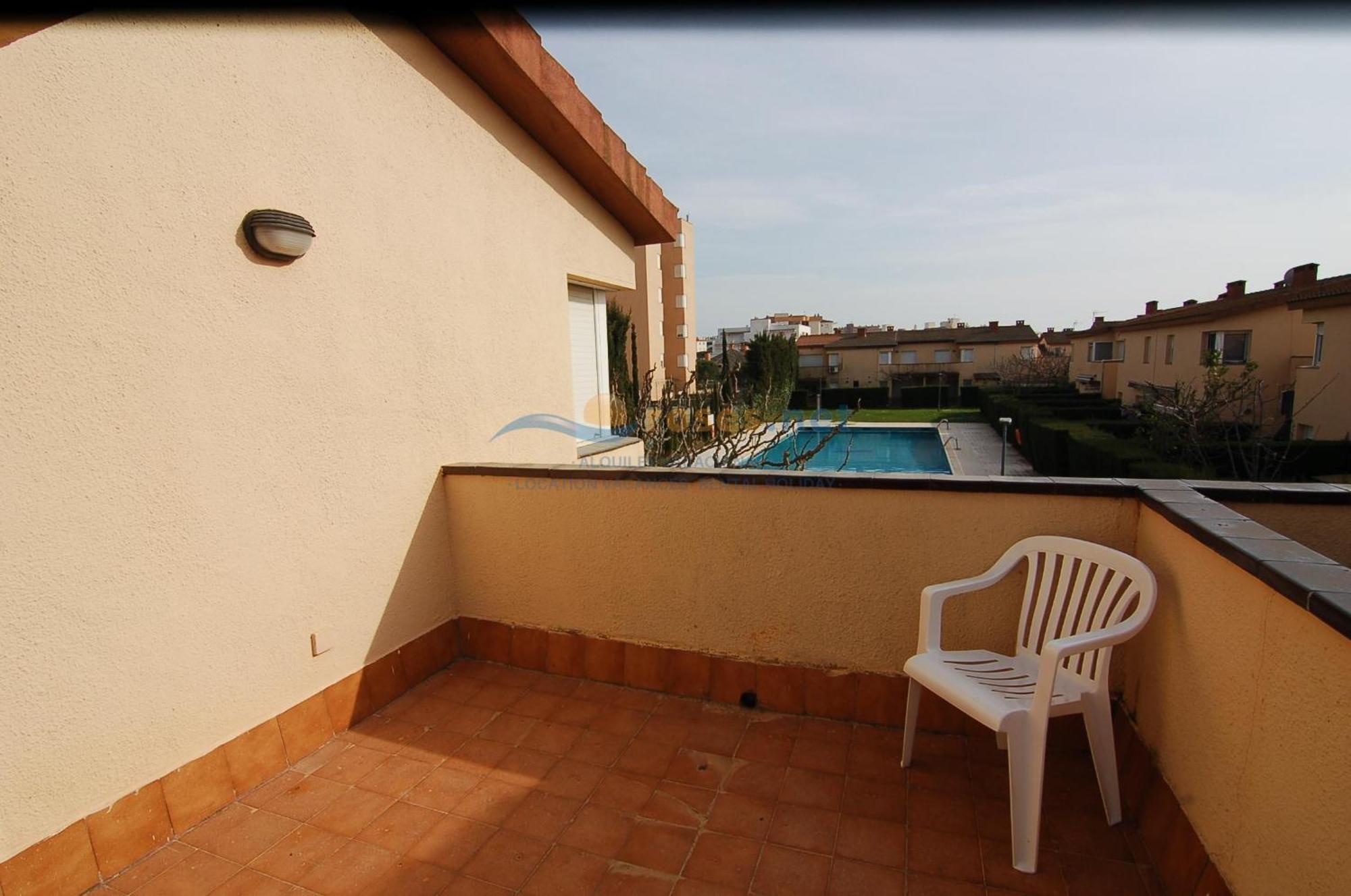 Vila Rnet - Port Estrella 8 Roses Exteriér fotografie
