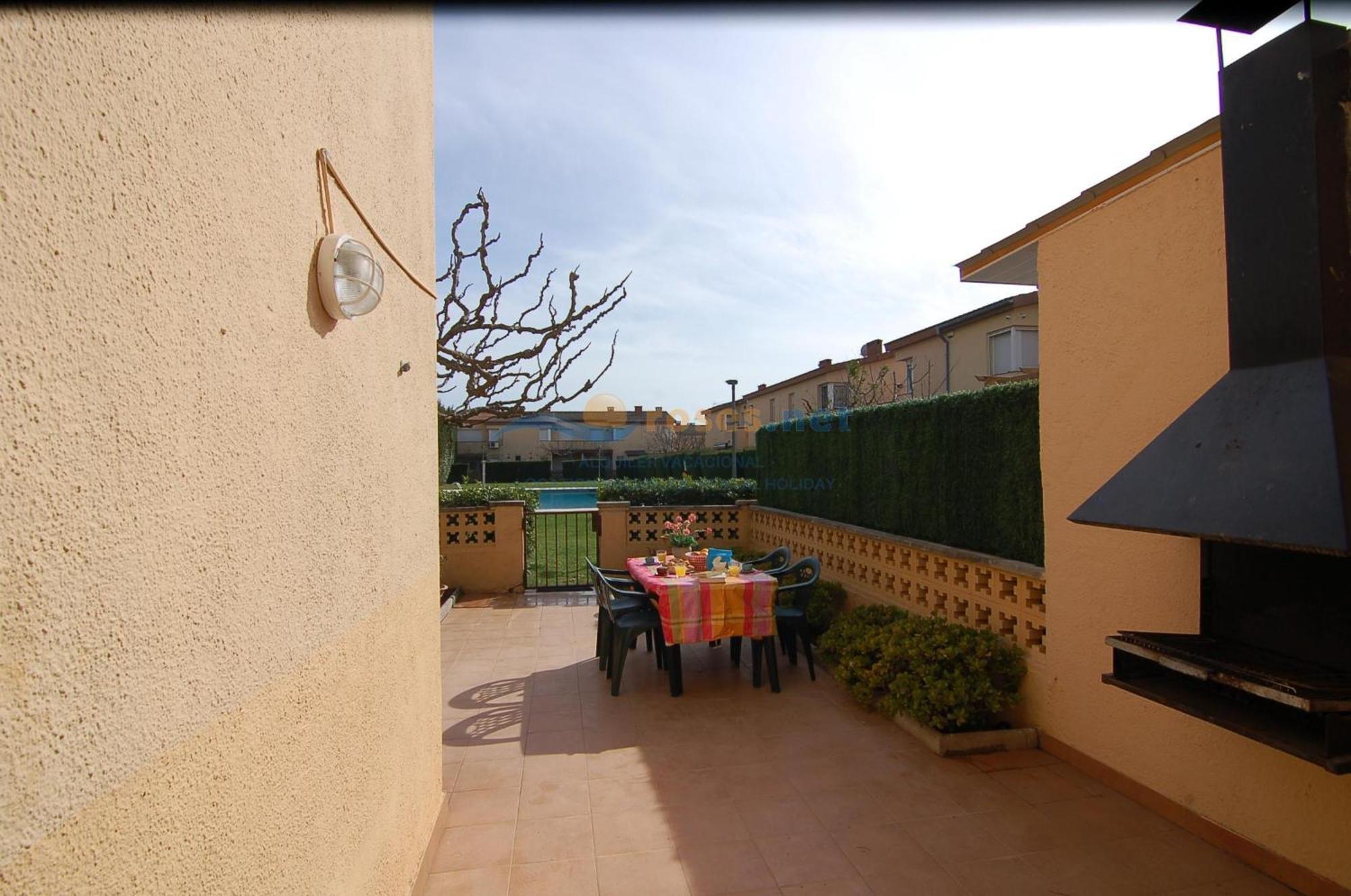 Vila Rnet - Port Estrella 8 Roses Exteriér fotografie
